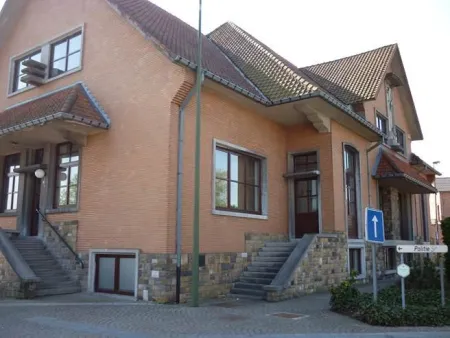 foto van het gebouw van het wijkkantoor in Glabbeek