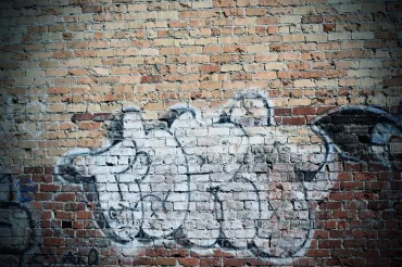https://www.publicdomainpictures.net/pictures/110000/velka/graffiti-wall.jpg