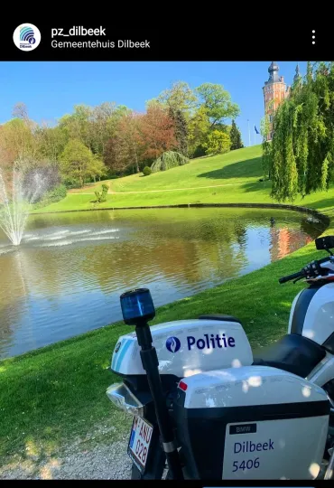 Moto in park